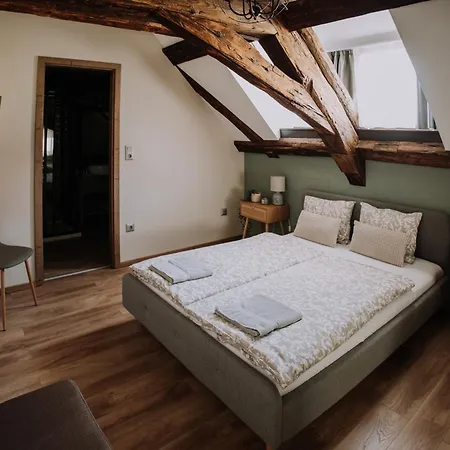 Mushrooms Malomszallas